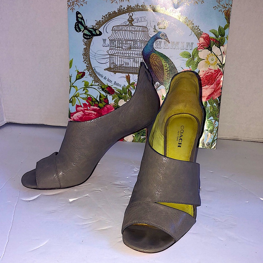 Coach designer heels Manhattan beige taupe color leather rare sz6.5 - Picture 7 of 13